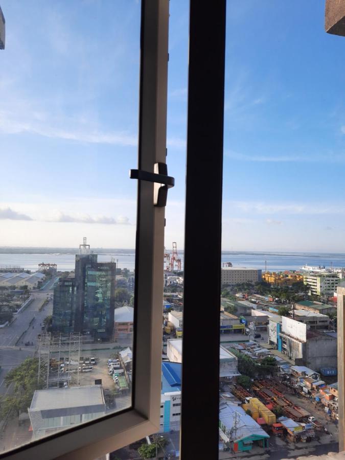 1809 Sunvida Tower Condo Across Sm City Cebu Esterno foto